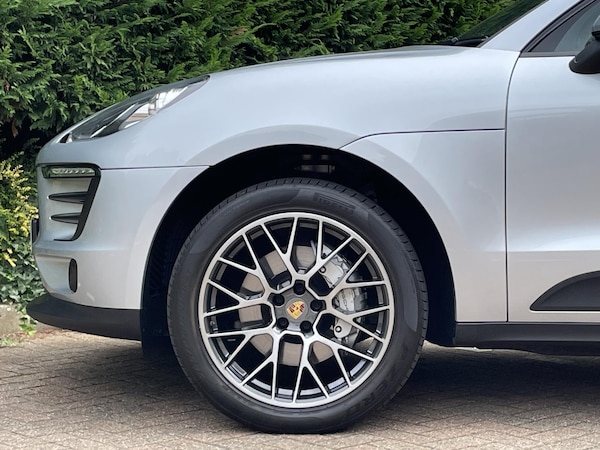 Used Porsche Macan 2018 for sale - 75413910: Photo 51