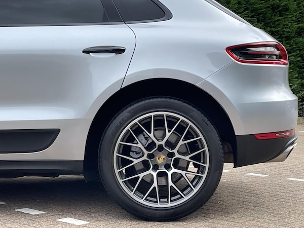Used Porsche Macan 2018 for sale - 75413910: Photo 52