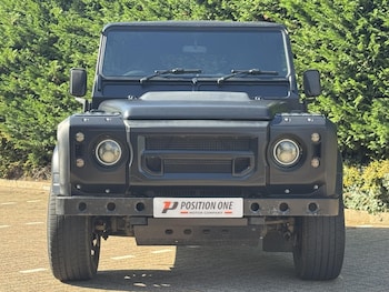 Used Land Rover Defender 90 2010 for sale - 76012035: Photo