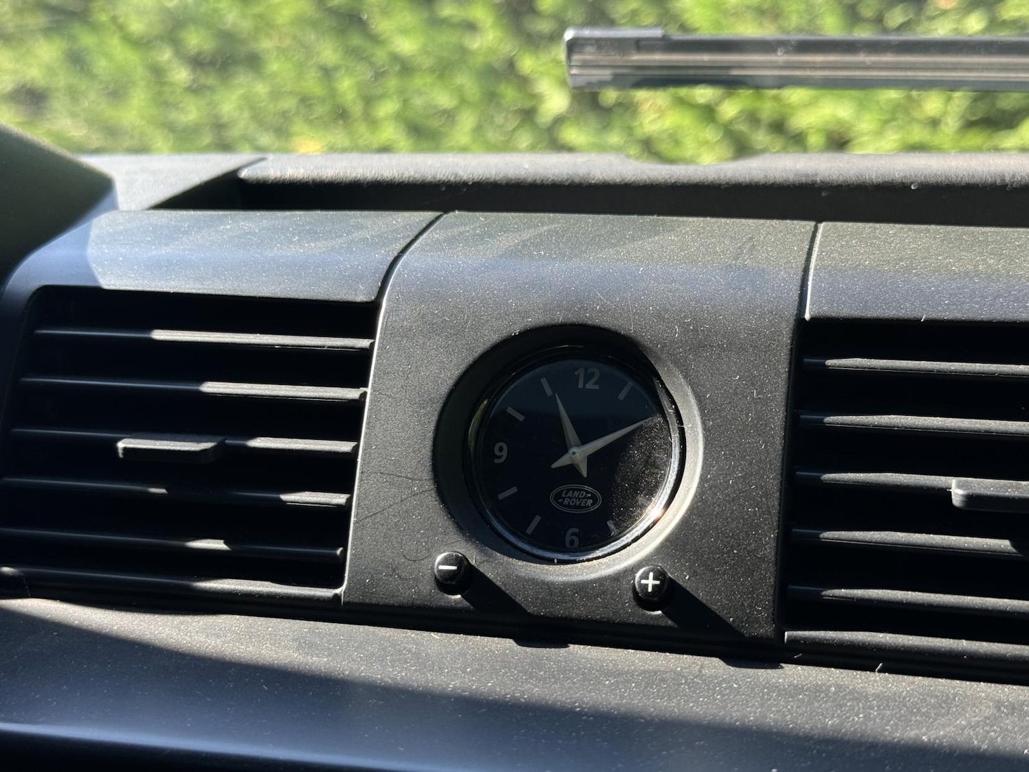 Used Land Rover Defender 90 2010 for sale - 76012035: Photo 31