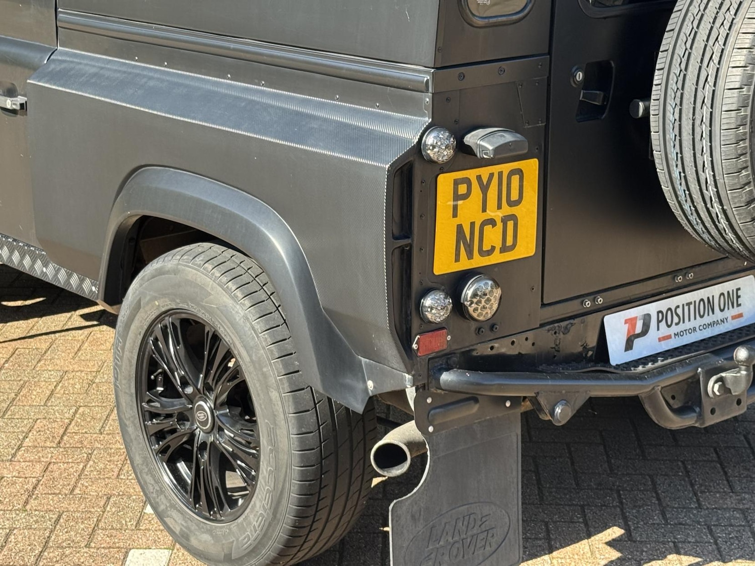 Used Land Rover Defender 90 2010 for sale - 76012035: Photo 44