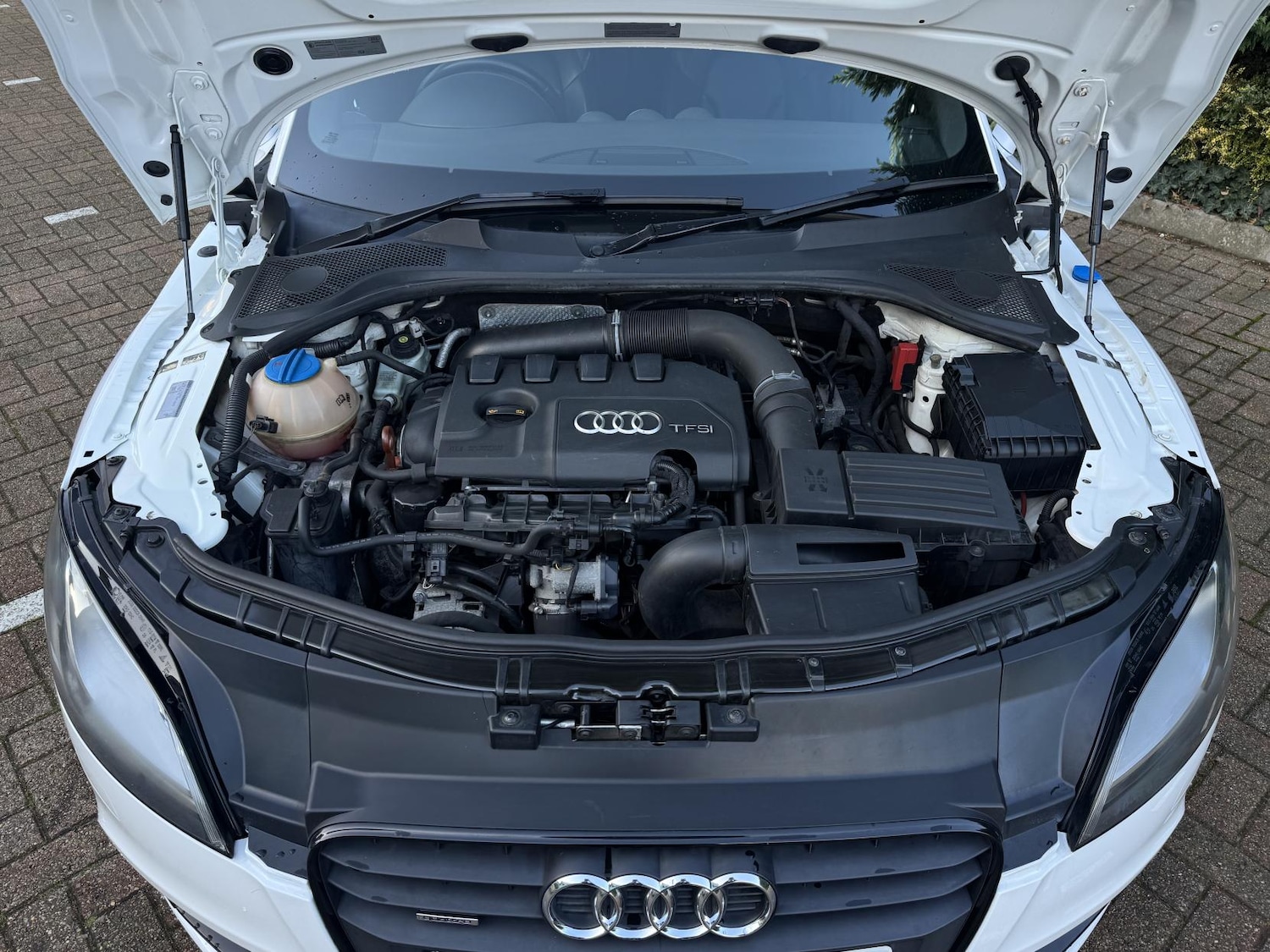 Used Audi TT 2011 for sale - 76782111: Photo 15