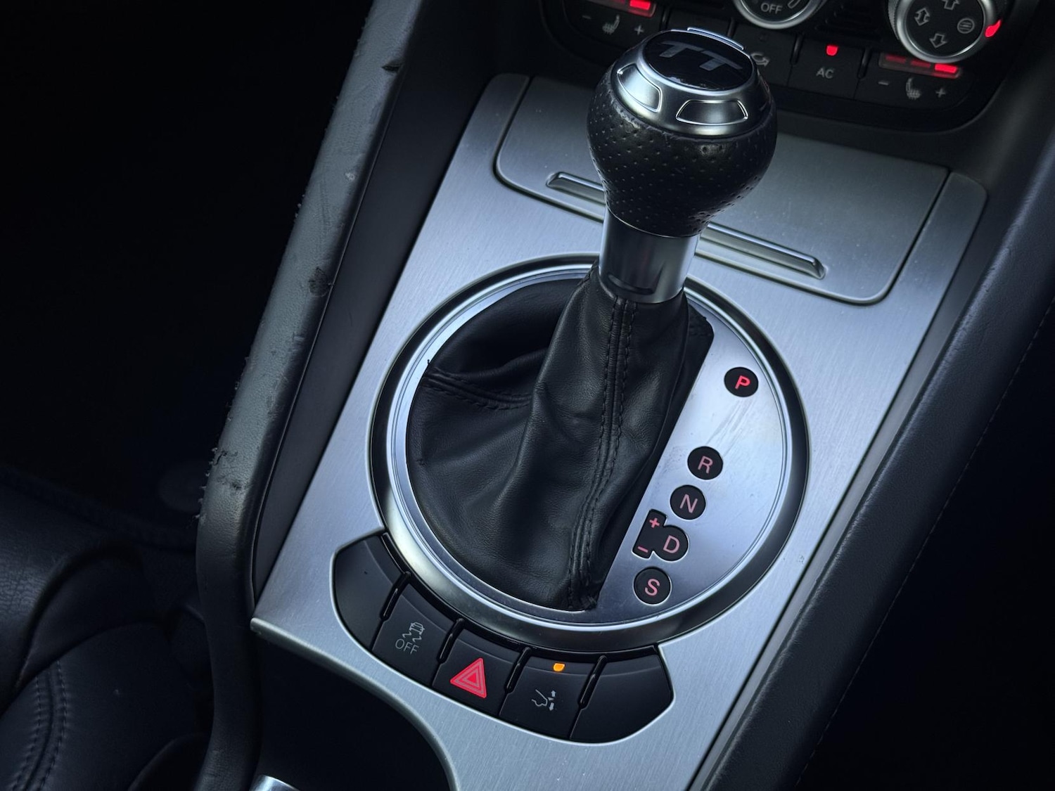 Used Audi TT 2011 for sale - 76782111: Photo 21