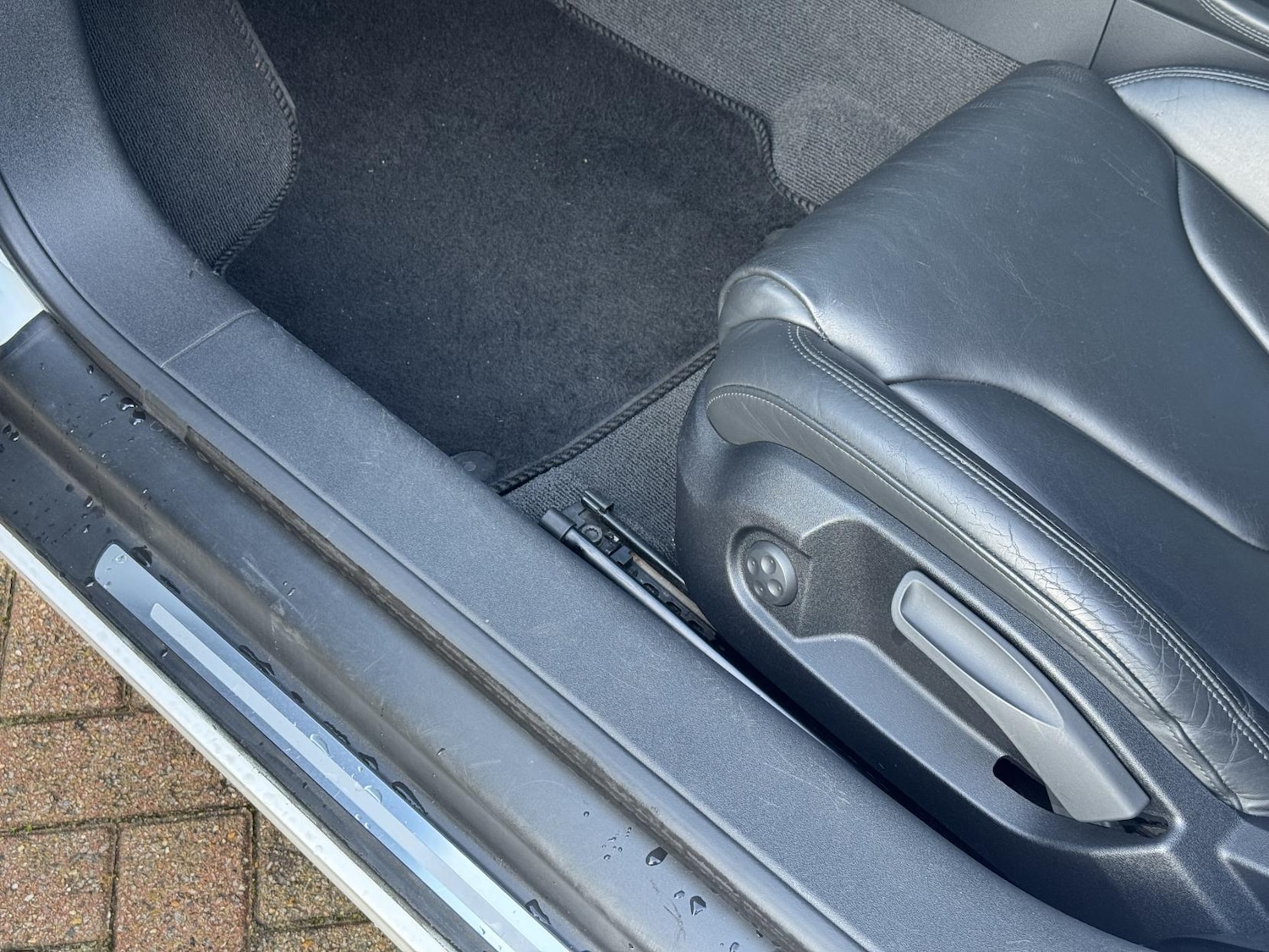 Used Audi TT 2011 for sale - 76782111: Photo 31