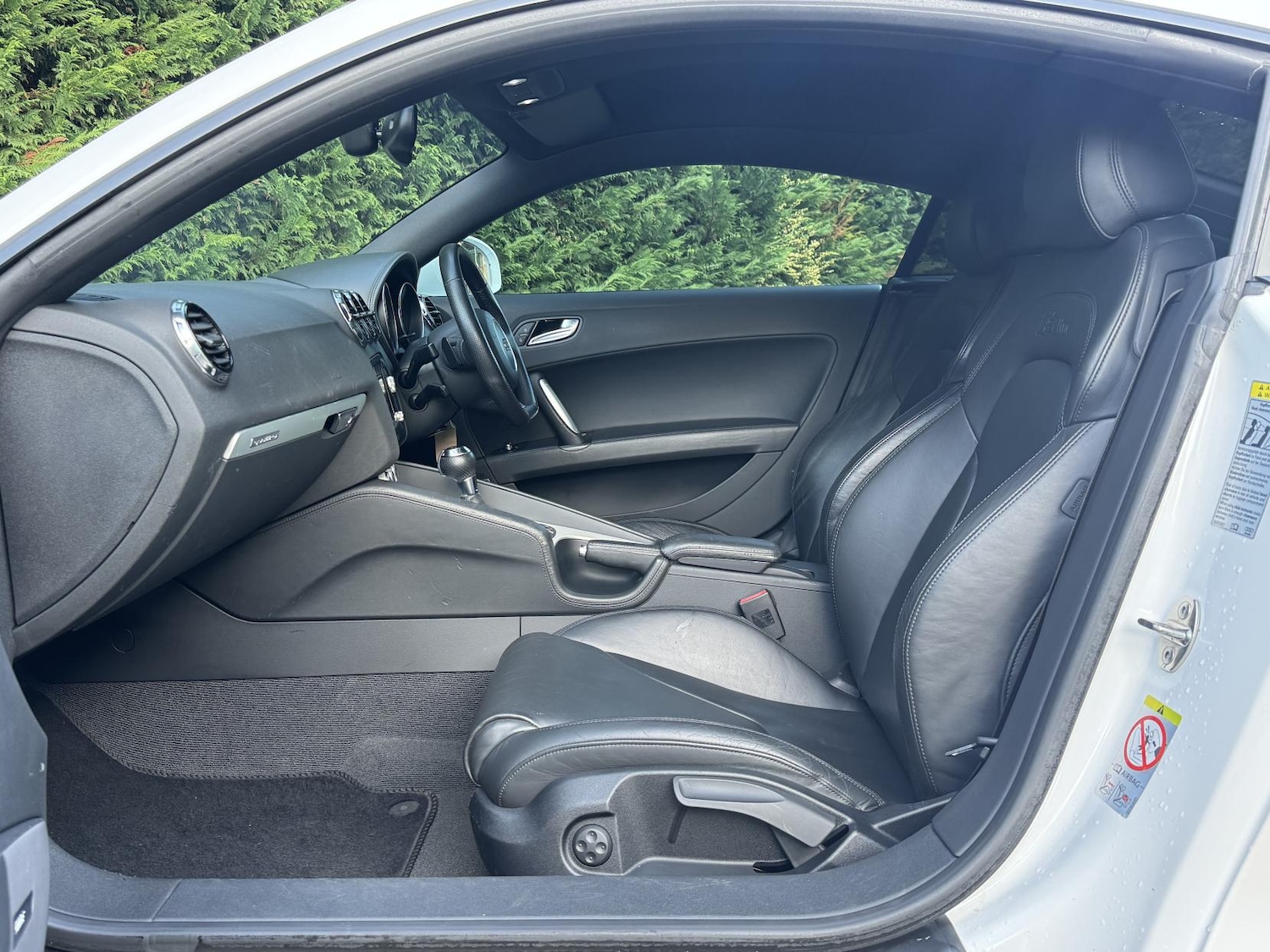 Used Audi TT 2011 for sale - 76782111: Photo 32