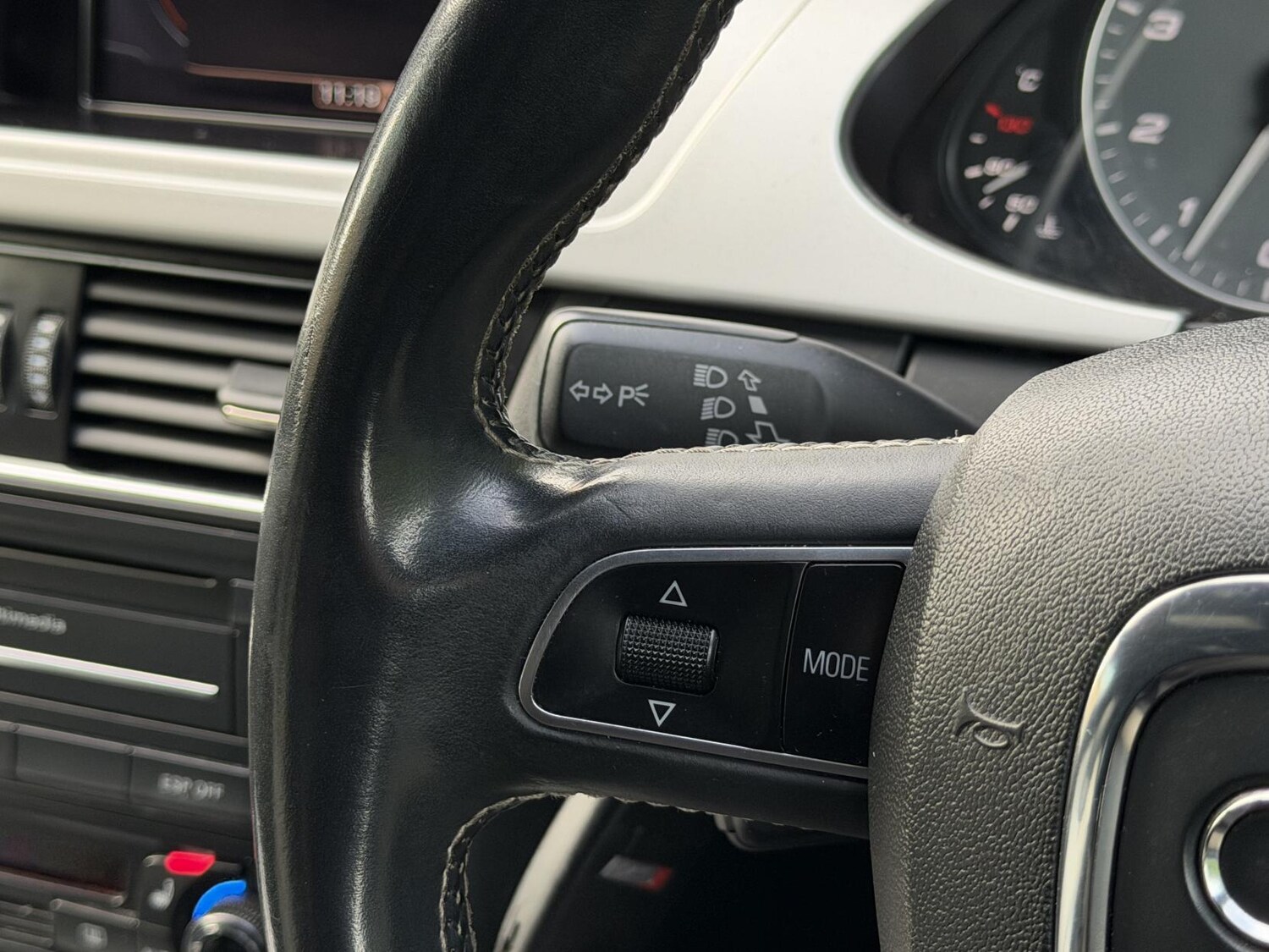 Used Audi S4 2009 for sale - 76643880: Photo 34