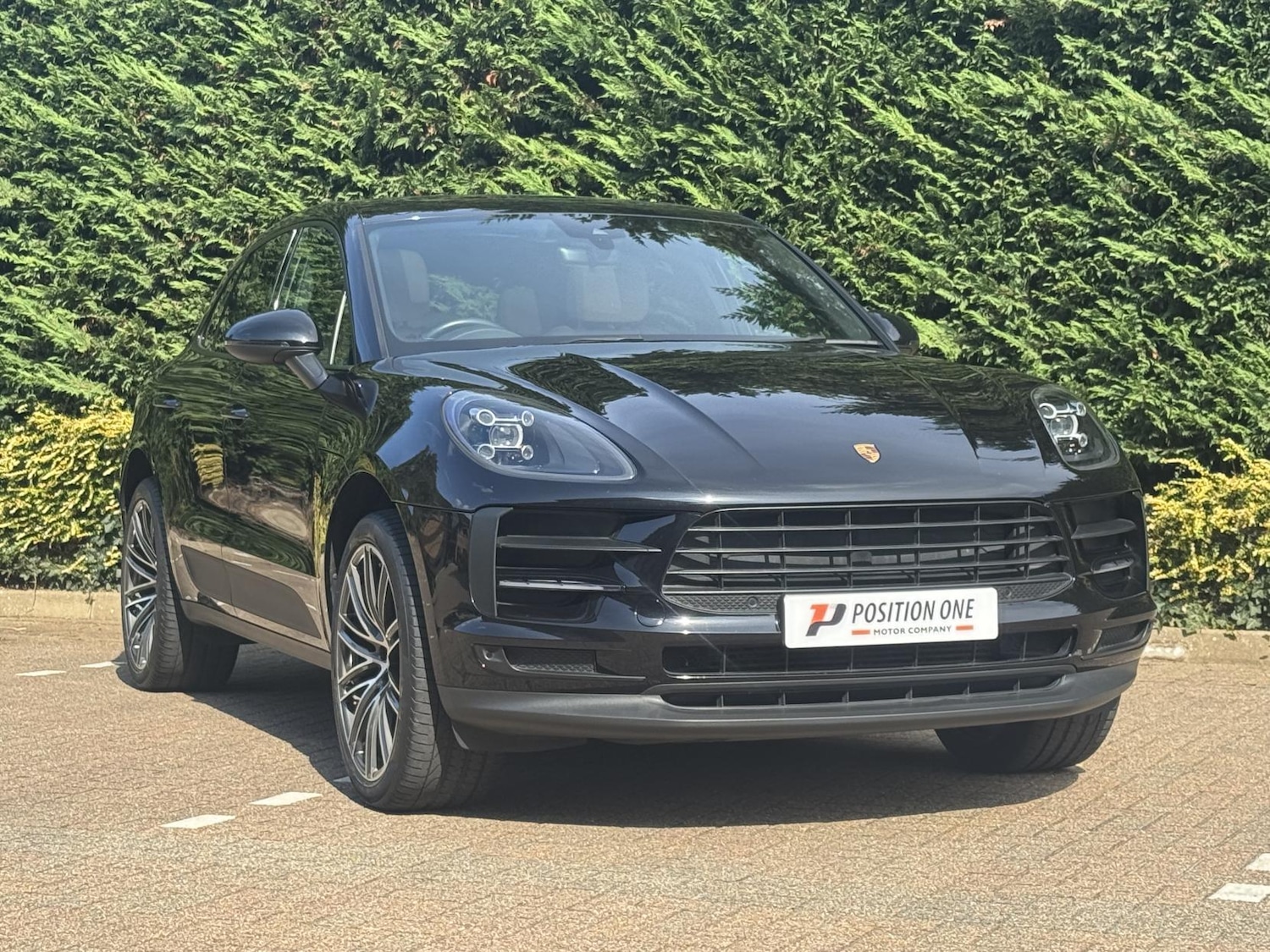 Used Porsche Macan 2020 for sale - 76925328: Photo 2