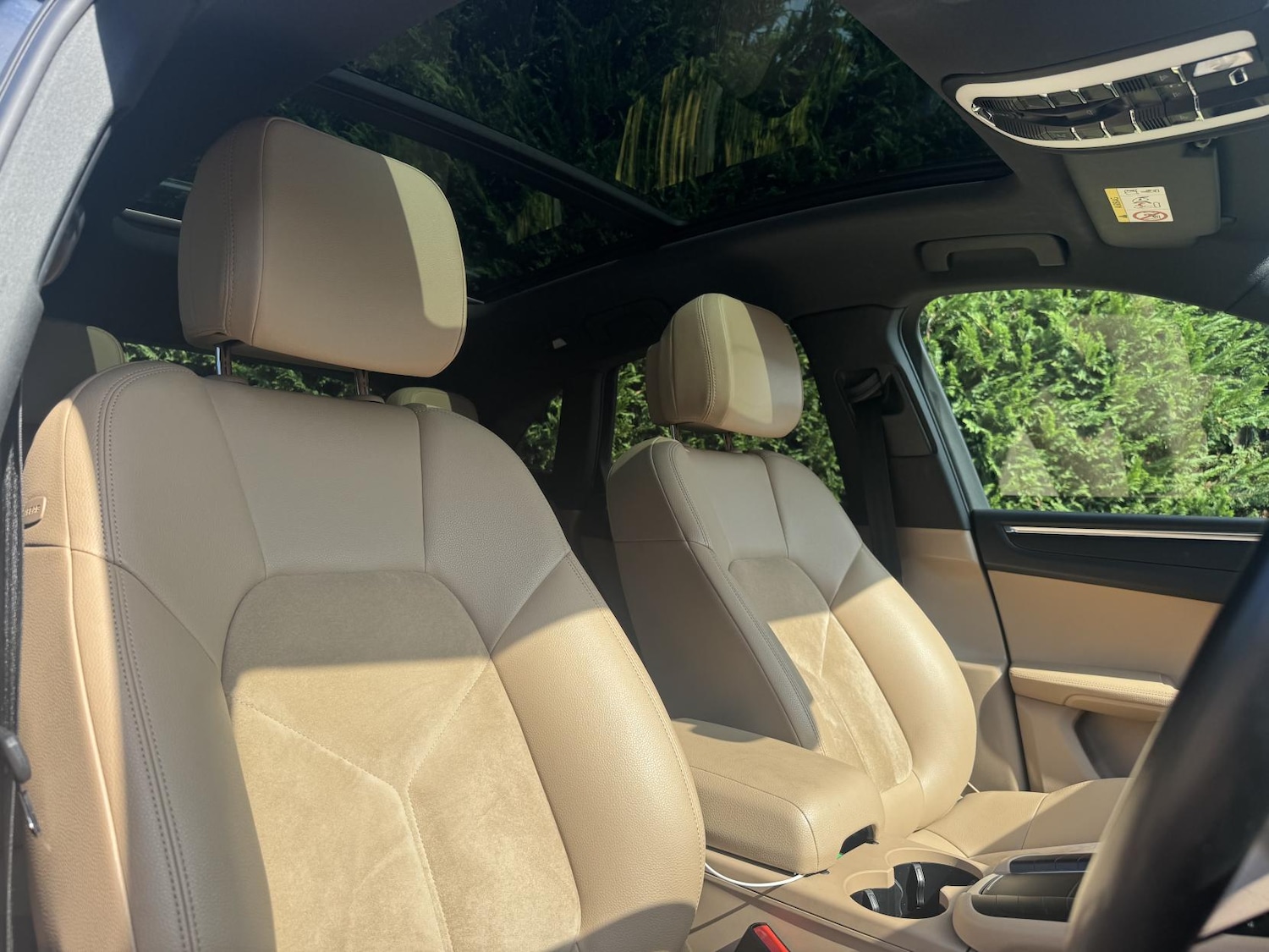 Used Porsche Macan 2020 for sale - 76925328: Photo 34