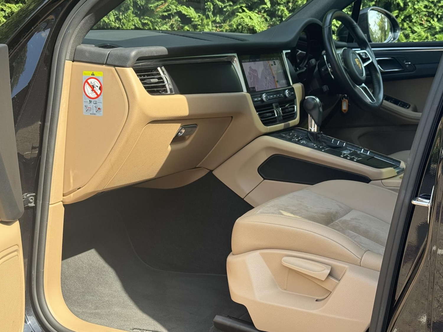 Used Porsche Macan 2020 for sale - 76925328: Photo 51