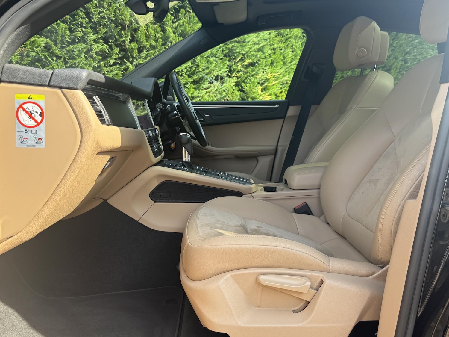 Used Porsche Macan 2020 for sale - 76925328: Photo 53