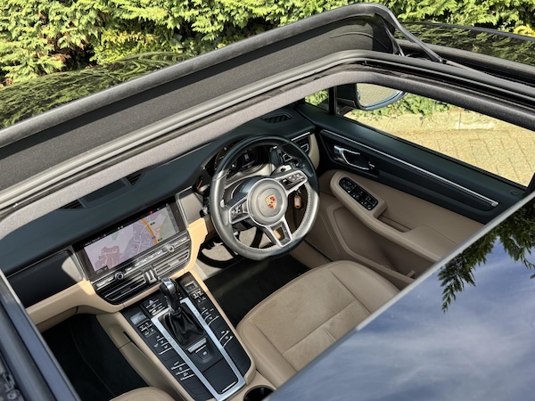 Used Porsche Macan 2020 for sale - 75675475: Photo 10