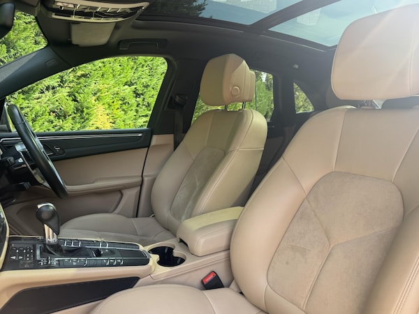Used Porsche Macan 2020 for sale - 75675475: Photo 13