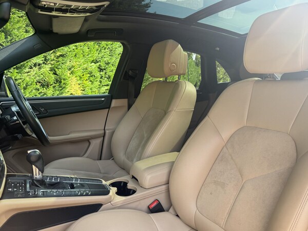 Used Porsche Macan 2020 for sale - 75675475: Photo 55