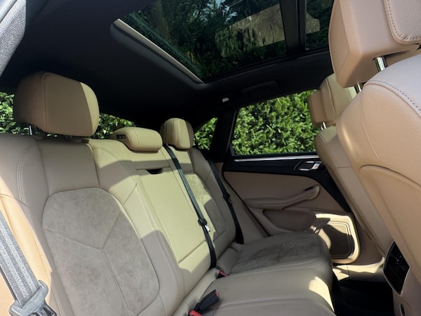 Used Porsche Macan 2020 for sale - 75675475: Photo 60