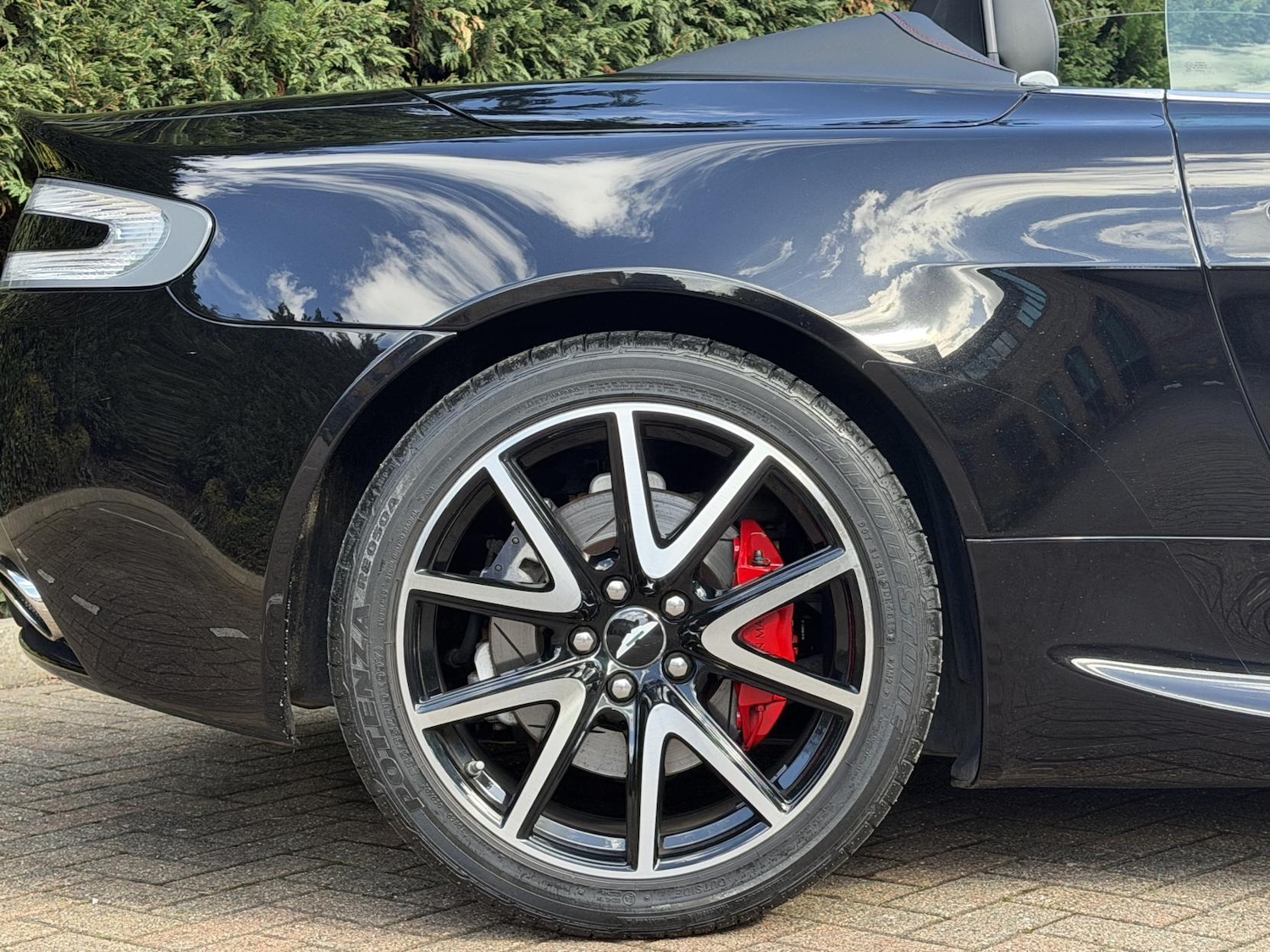 Used Aston Martin Vantage 2014 for sale - 78071671: Photo 14