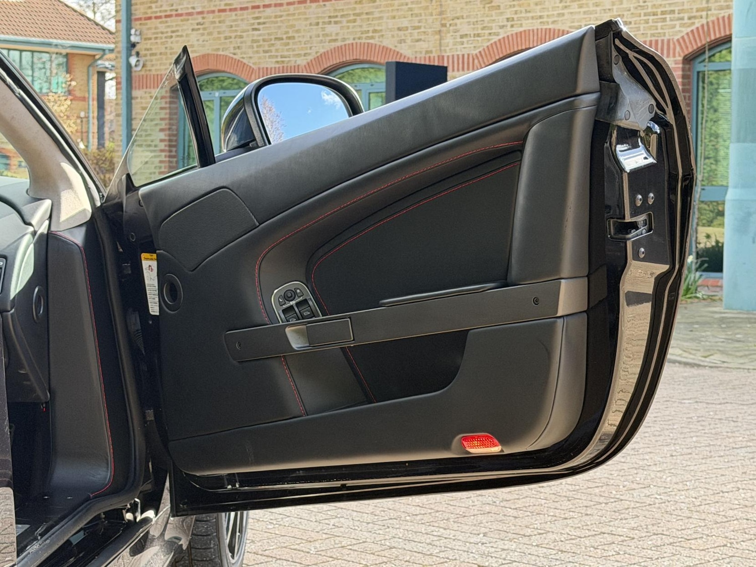 Used Aston Martin Vantage 2014 for sale - 78071671: Photo 22