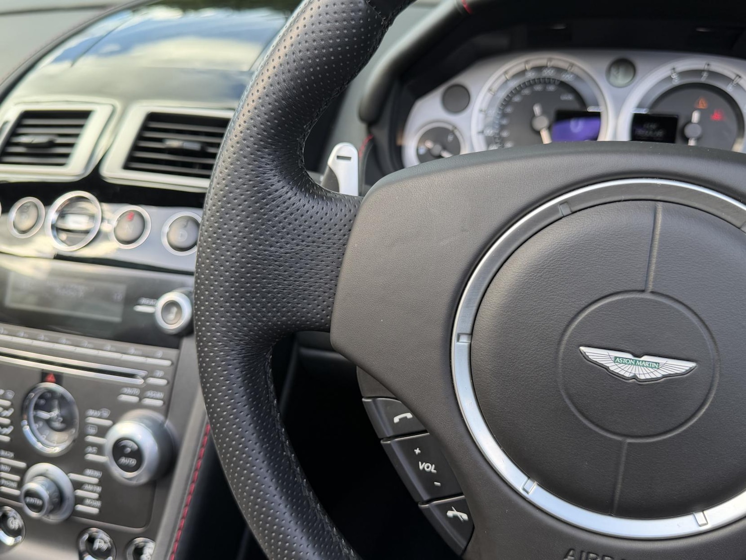 Used Aston Martin Vantage 2014 for sale - 78071671: Photo 33