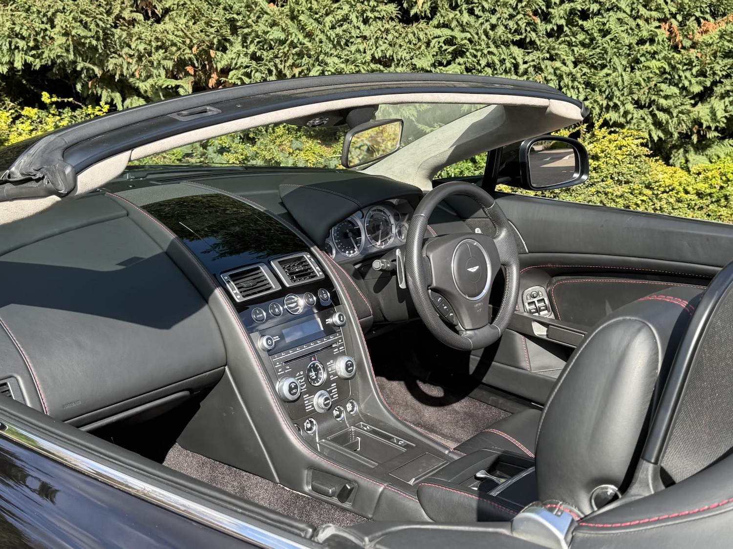 Used Aston Martin Vantage 2014 for sale - 78071671: Photo 45