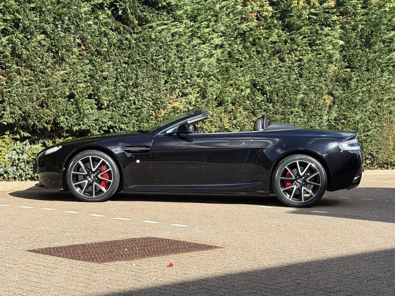 Used Aston Martin Vantage 2014 for sale - 78071671: Photo 5