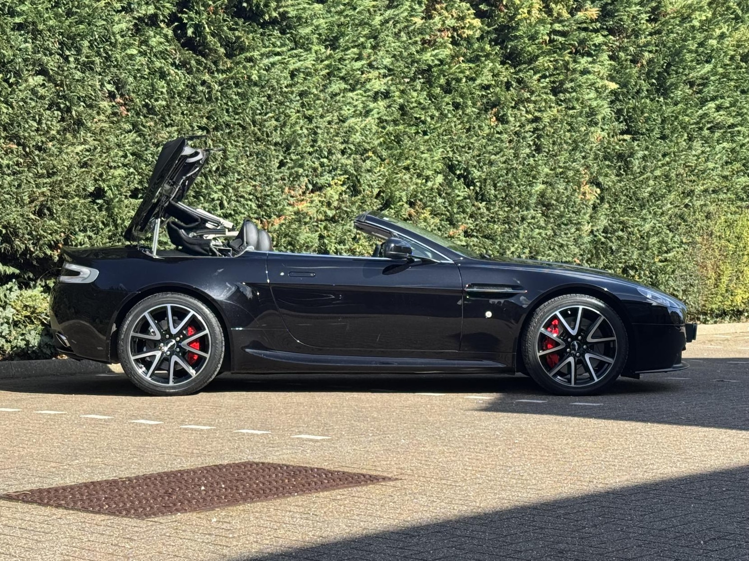 Used Aston Martin Vantage 2014 for sale - 78071671: Photo 61