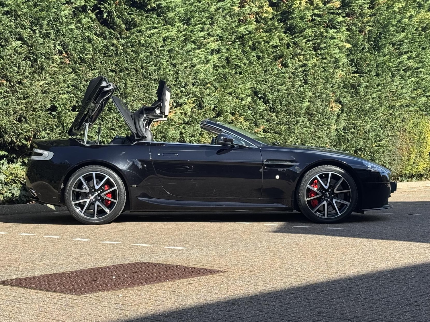 Used Aston Martin Vantage 2014 for sale - 78071671: Photo 63