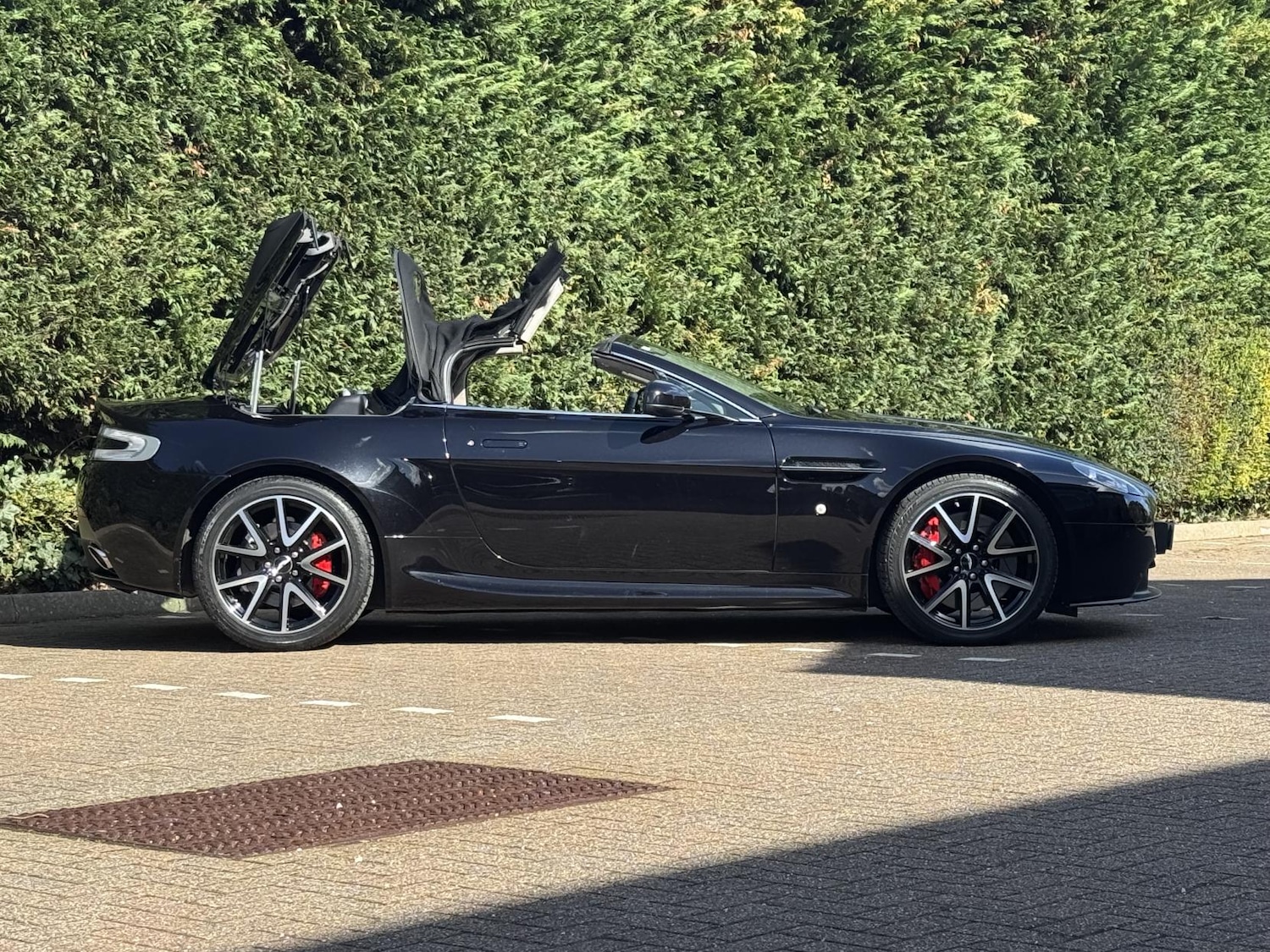 Used Aston Martin Vantage 2014 for sale - 78071671: Photo 64