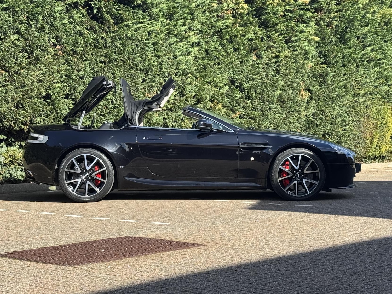 Used Aston Martin Vantage 2014 for sale - 78071671: Photo 65