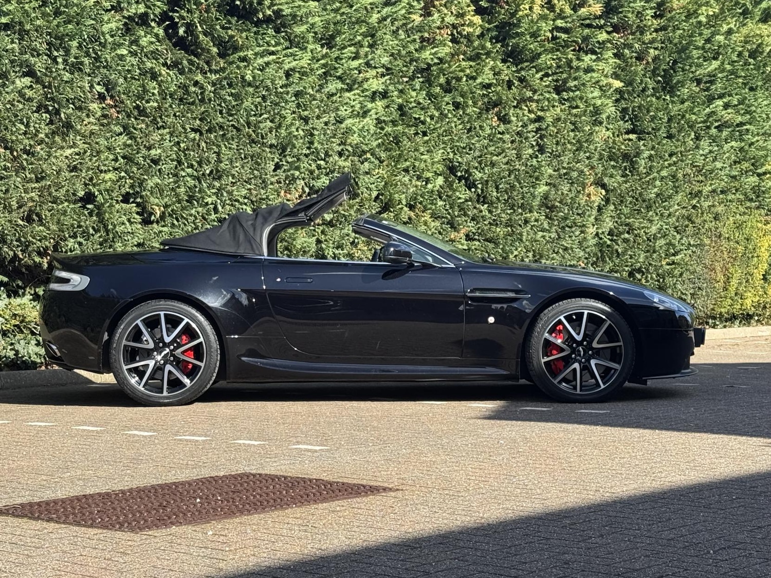 Used Aston Martin Vantage 2014 for sale - 78071671: Photo 67