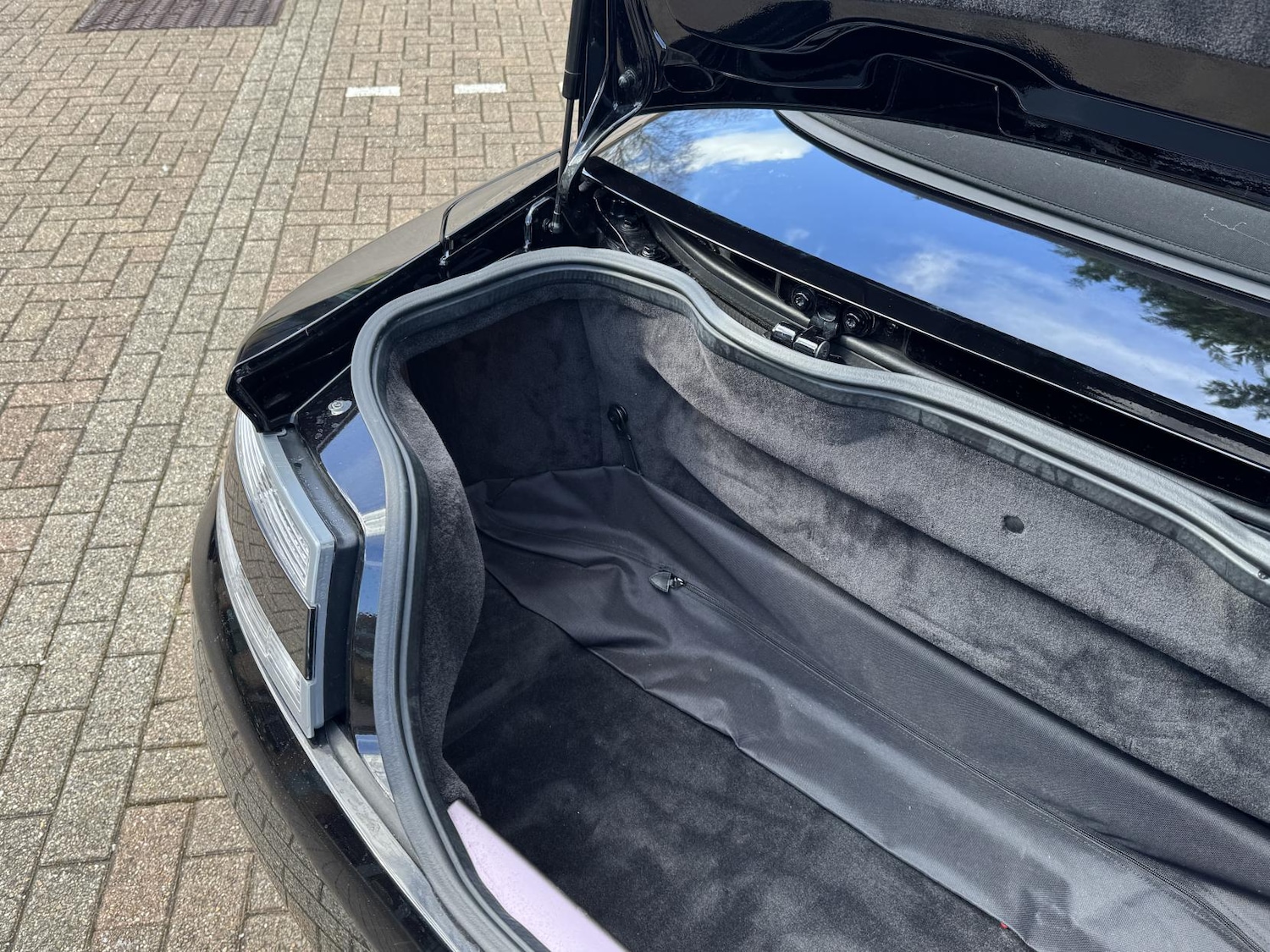 Used Aston Martin Vantage 2014 for sale - 78071671: Photo 71