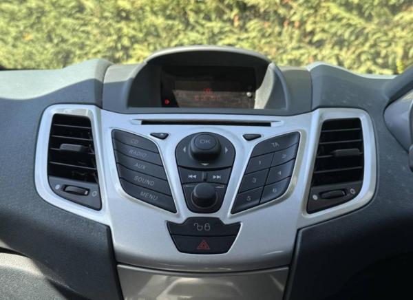 Used Ford Fiesta 2009 for sale - 78014789: Photo 29