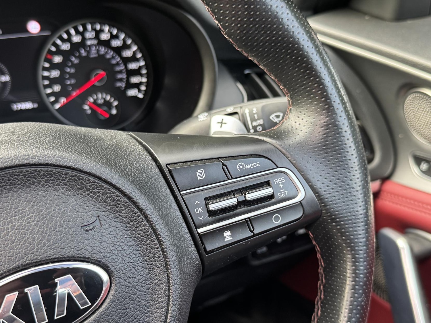 Used Kia Stinger 2018 for sale - 78067623: Photo 35