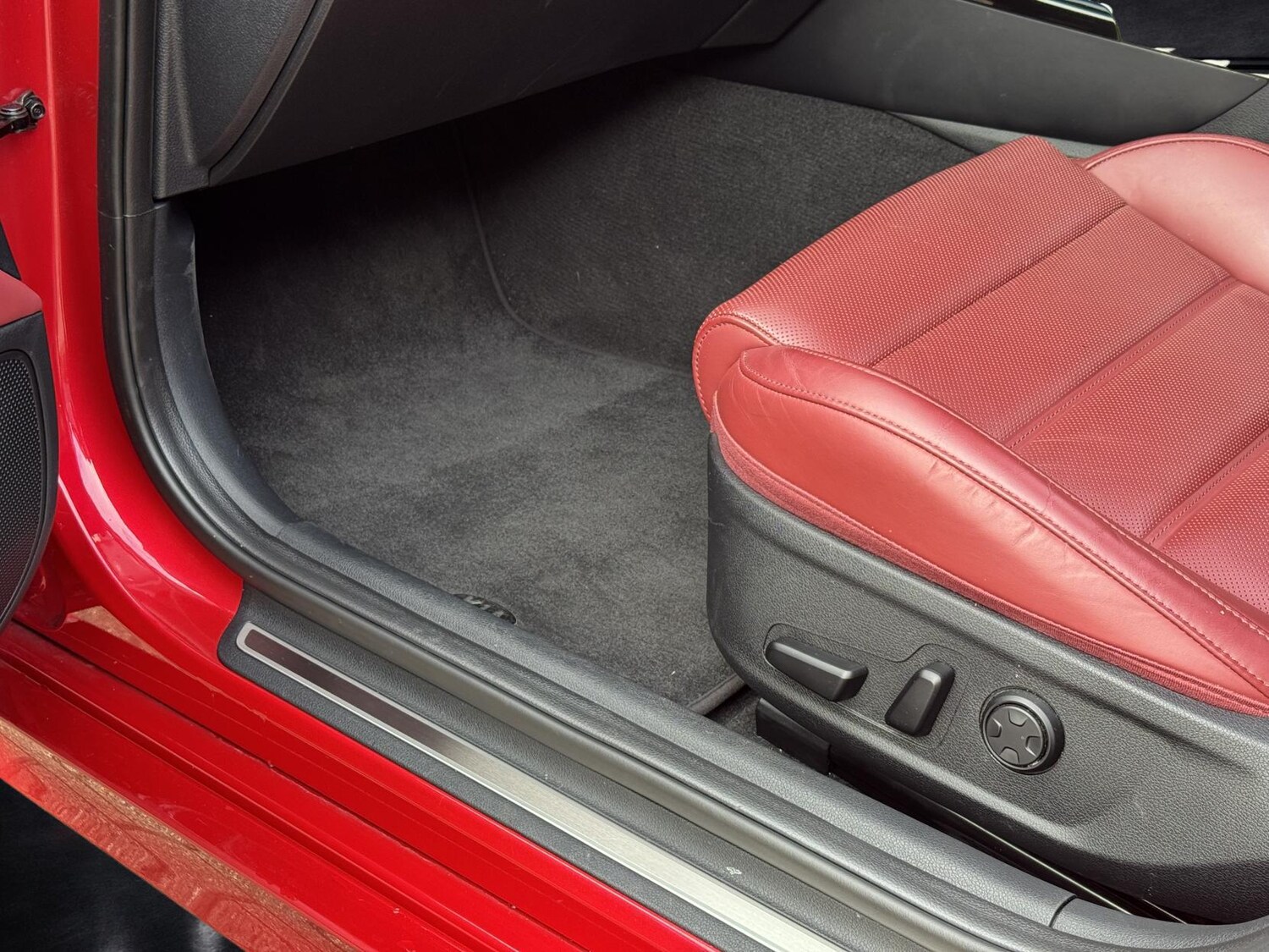 Used Kia Stinger 2018 for sale - 78067623: Photo 40