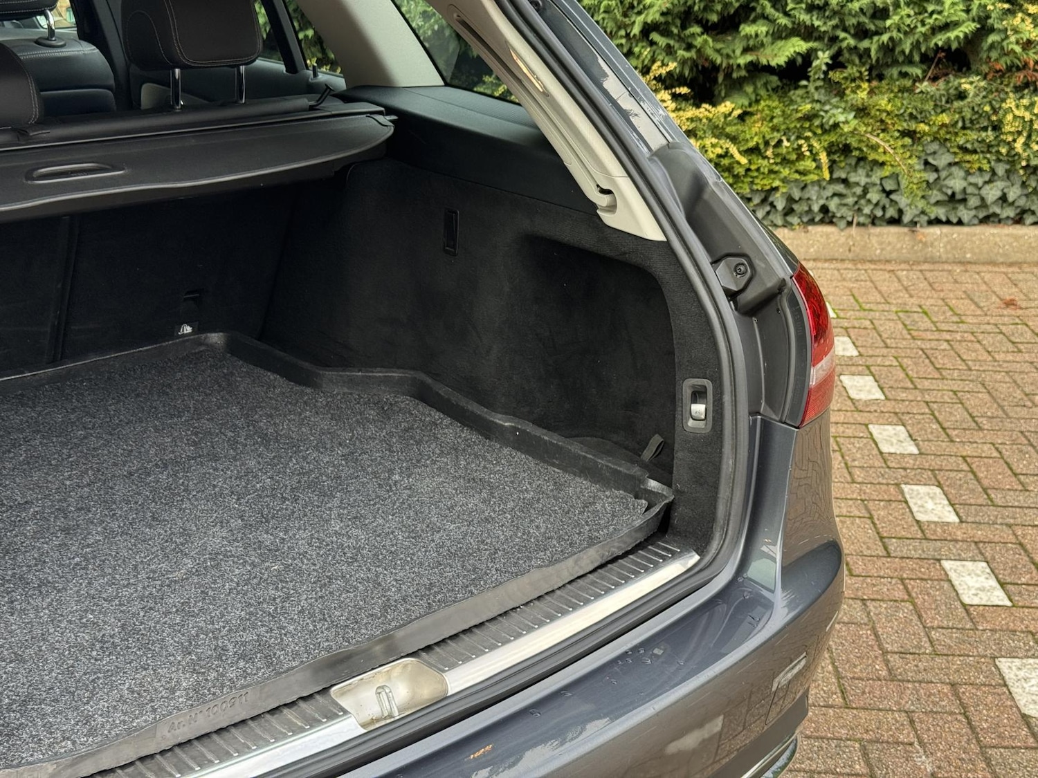 Used Mercedes-Benz C Class 2014 for sale - 76643864: Photo 56