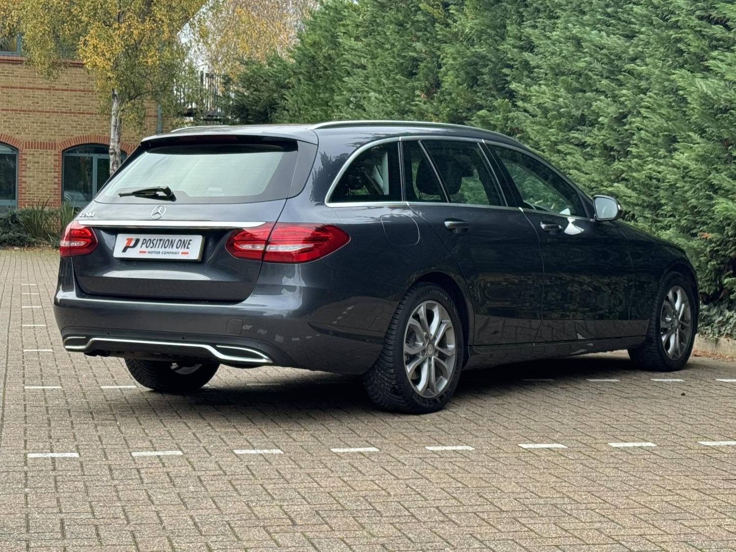 Used Mercedes-Benz C Class 2014 for sale - 76643864: Photo 8