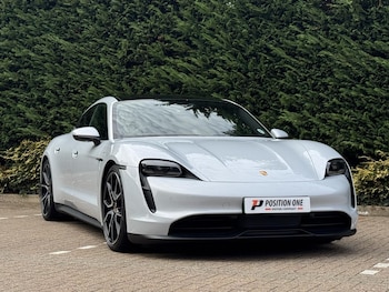 Used Porsche Taycan 2023 for sale - 76135819: Photo