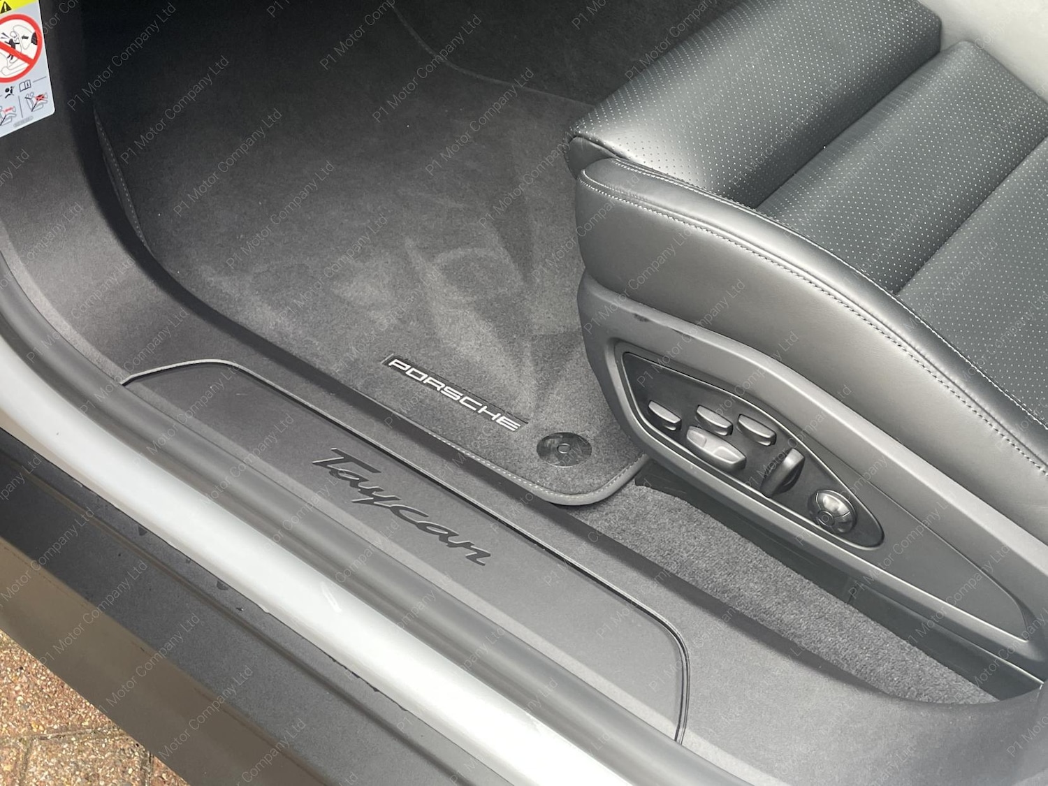 Used Porsche Taycan 2023 for sale - 76135819: Photo 43