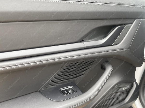 Used Porsche Taycan 2023 for sale - 76135819: Photo 56