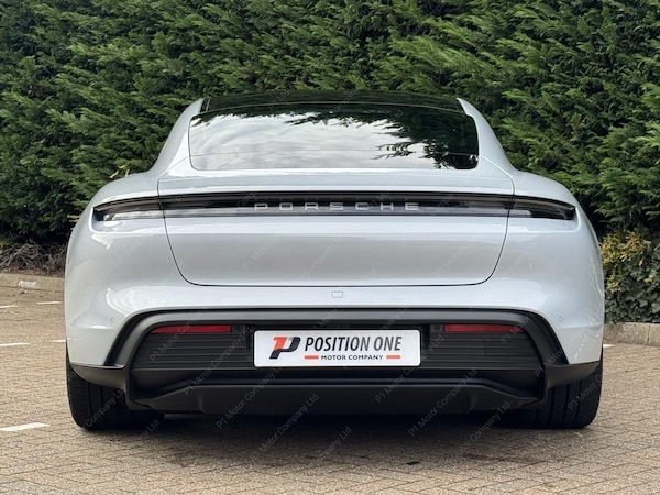 Used Porsche Taycan 2023 for sale - 76135819: Photo 7