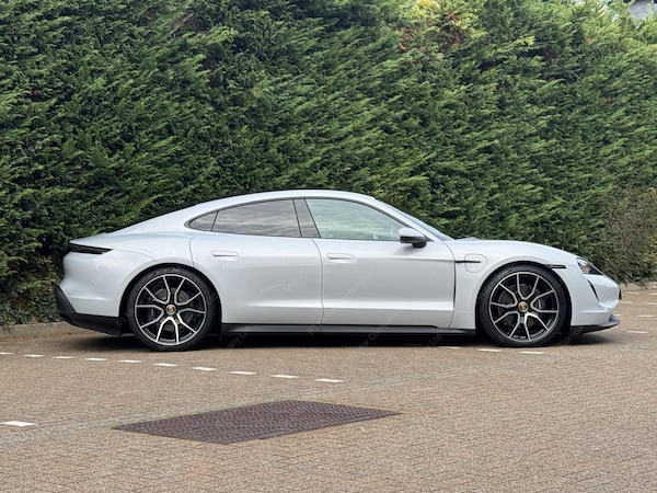 Used Porsche Taycan 2023 for sale - 76135819: Photo 81