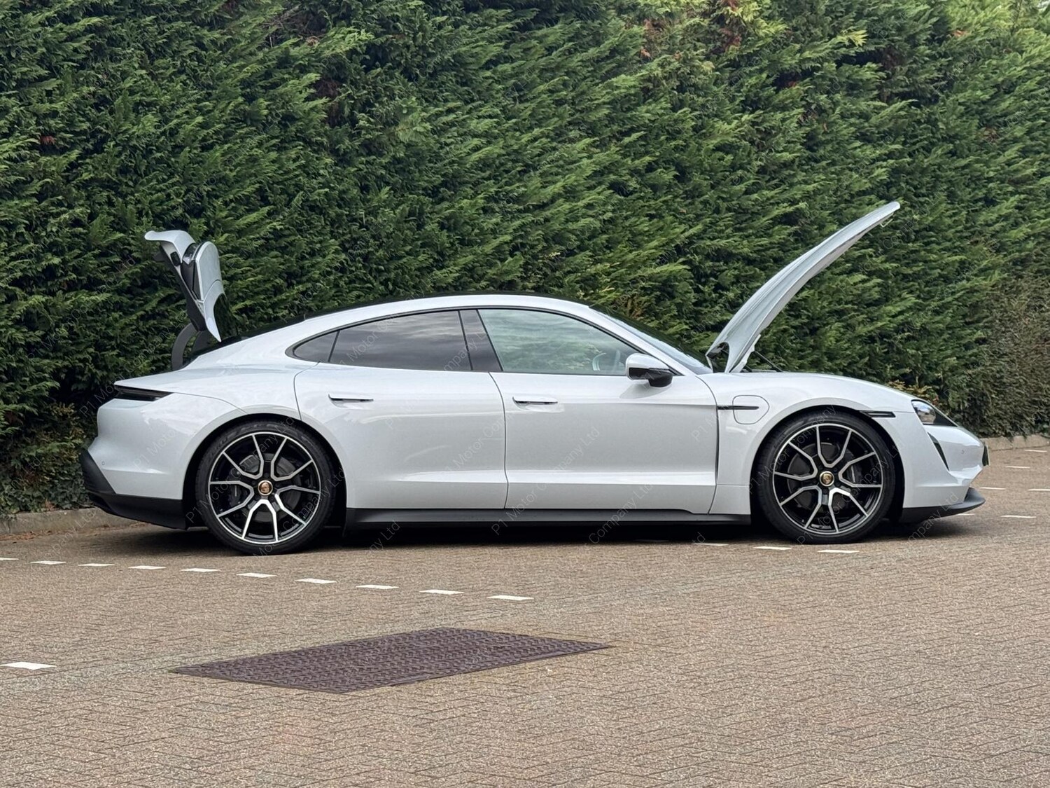 Used Porsche Taycan 2023 for sale - 76135819: Photo 82