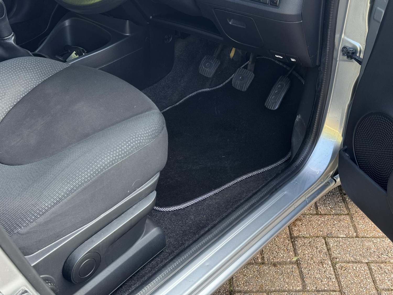 Used Nissan Micra 2010 for sale - 77721799: Photo 24