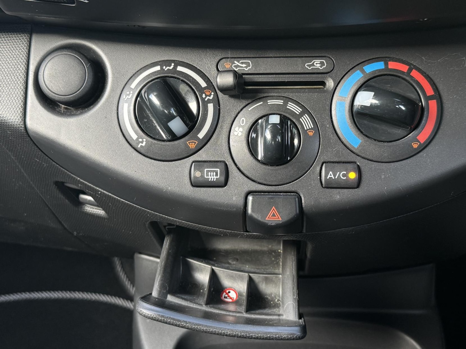 Used Nissan Micra 2010 for sale - 77721799: Photo 32