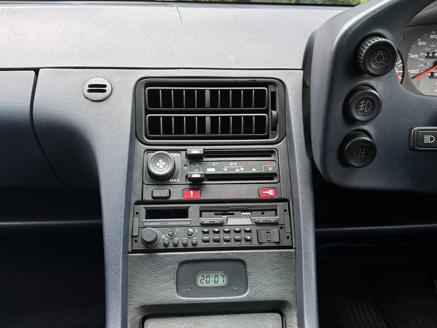 Used Porsche 928 1986 for sale - 77653316: Photo 28