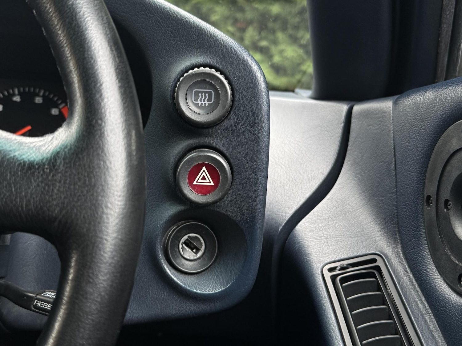 Used Porsche 928 1986 for sale - 77653316: Photo 31