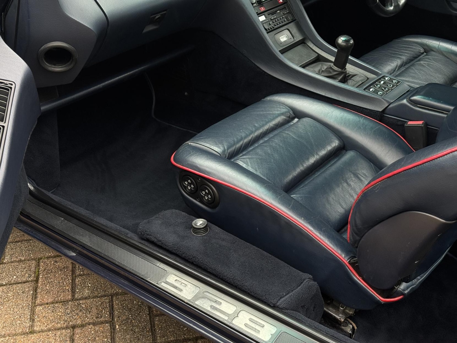 Used Porsche 928 1986 for sale - 77653316: Photo 44