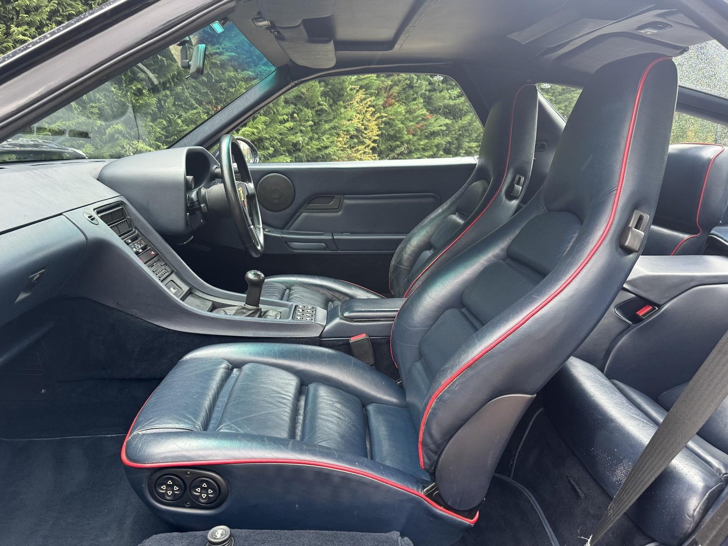 Used Porsche 928 1986 for sale - 77653316: Photo 45