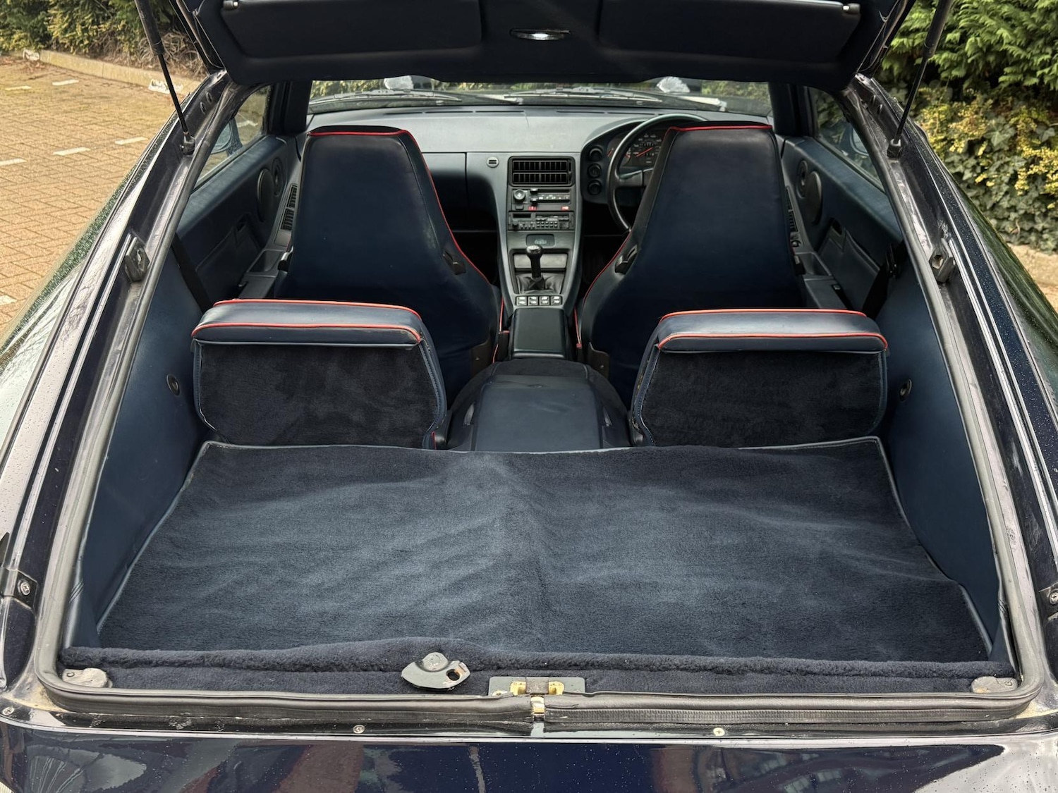 Used Porsche 928 1986 for sale - 77653316: Photo 50