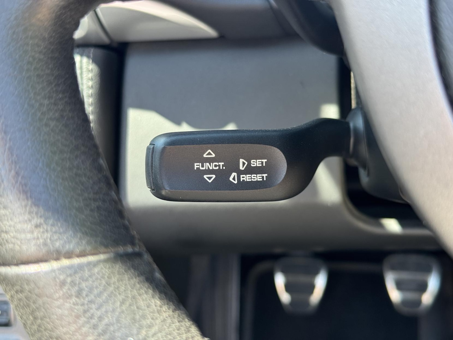 Vehicle 33