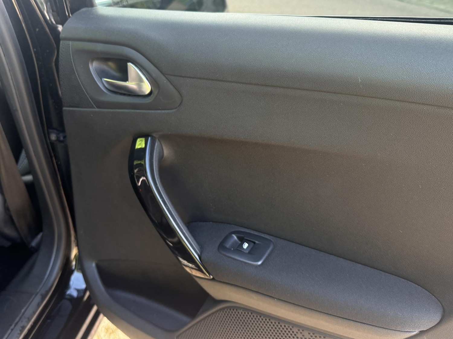 Used Peugeot 208 2019 for sale - 76568433: Photo 61