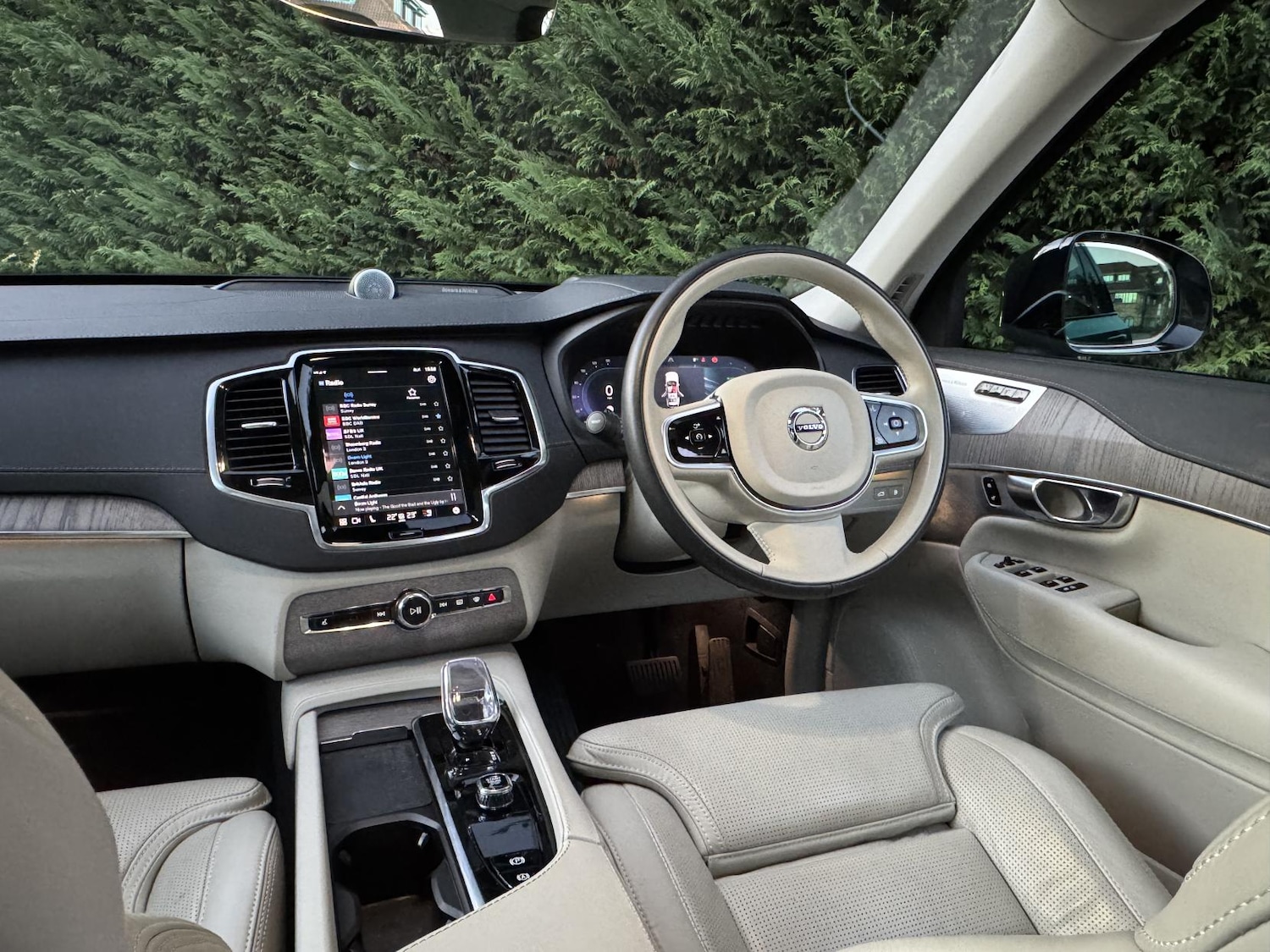 Used Volvo XC90 2023 for sale - 77008873: Photo 10